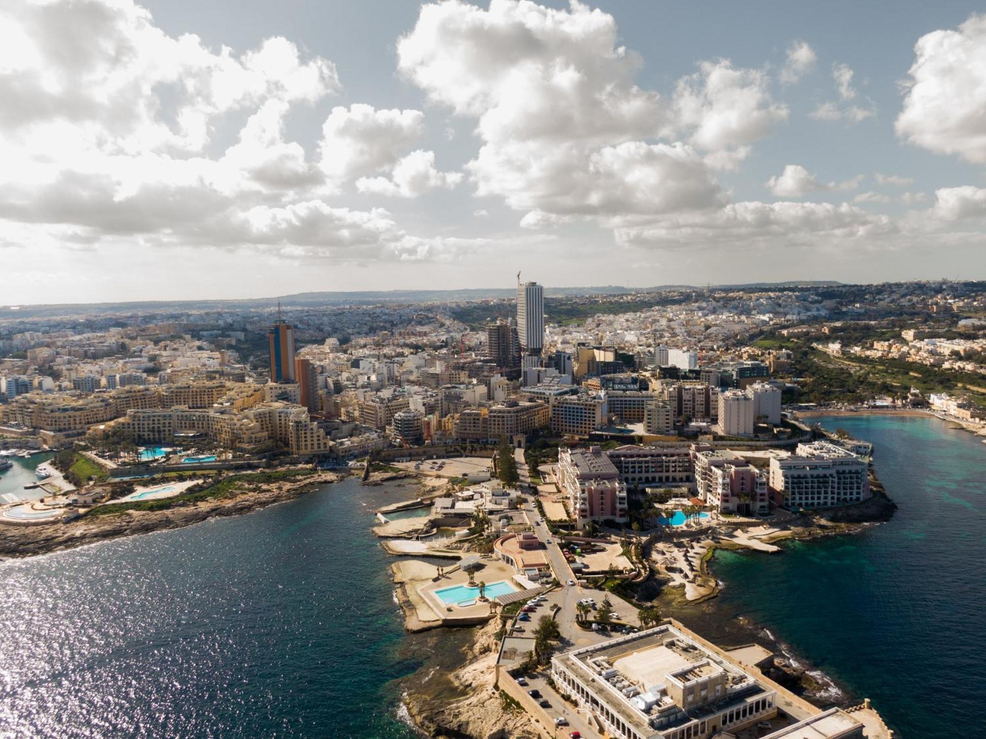 4Br Home In Prime Location Just Off The Promenade By 360 Estates Sliema Esterno foto