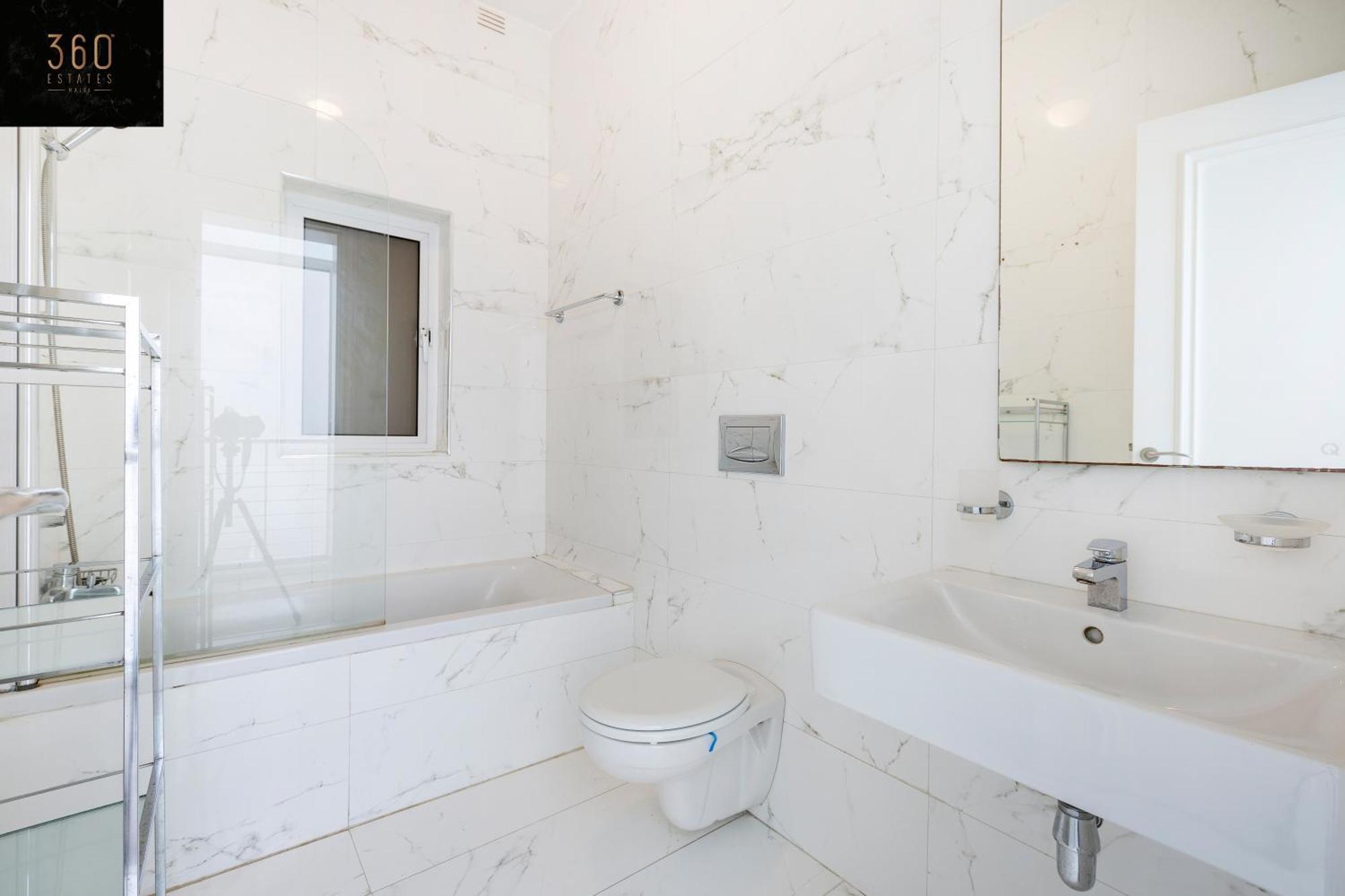 4Br Home In Prime Location Just Off The Promenade By 360 Estates Sliema Esterno foto